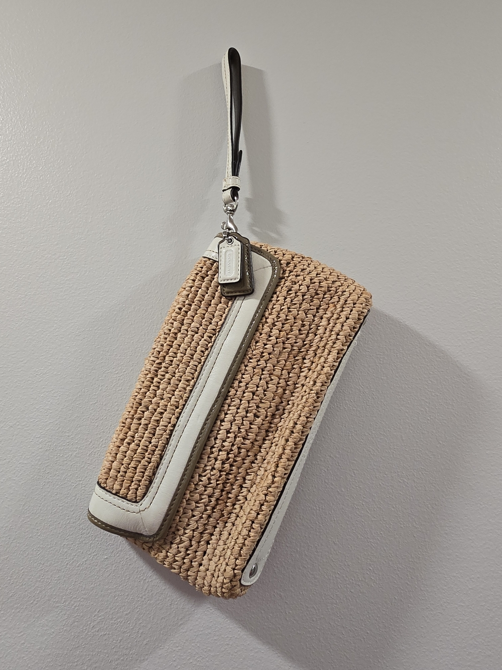 Coach Beige Straw Wristlet with White and Olive Trim - Picture 4 of 6
